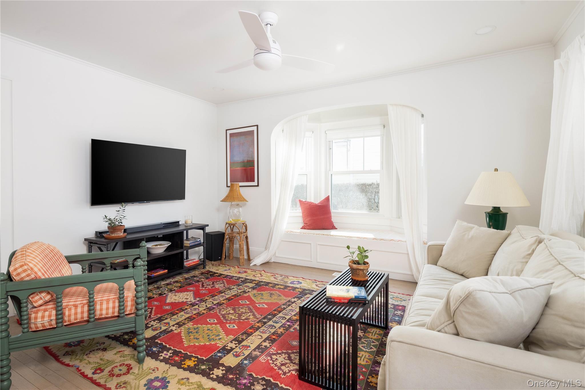 446 6th Street – For Rent photo 3
