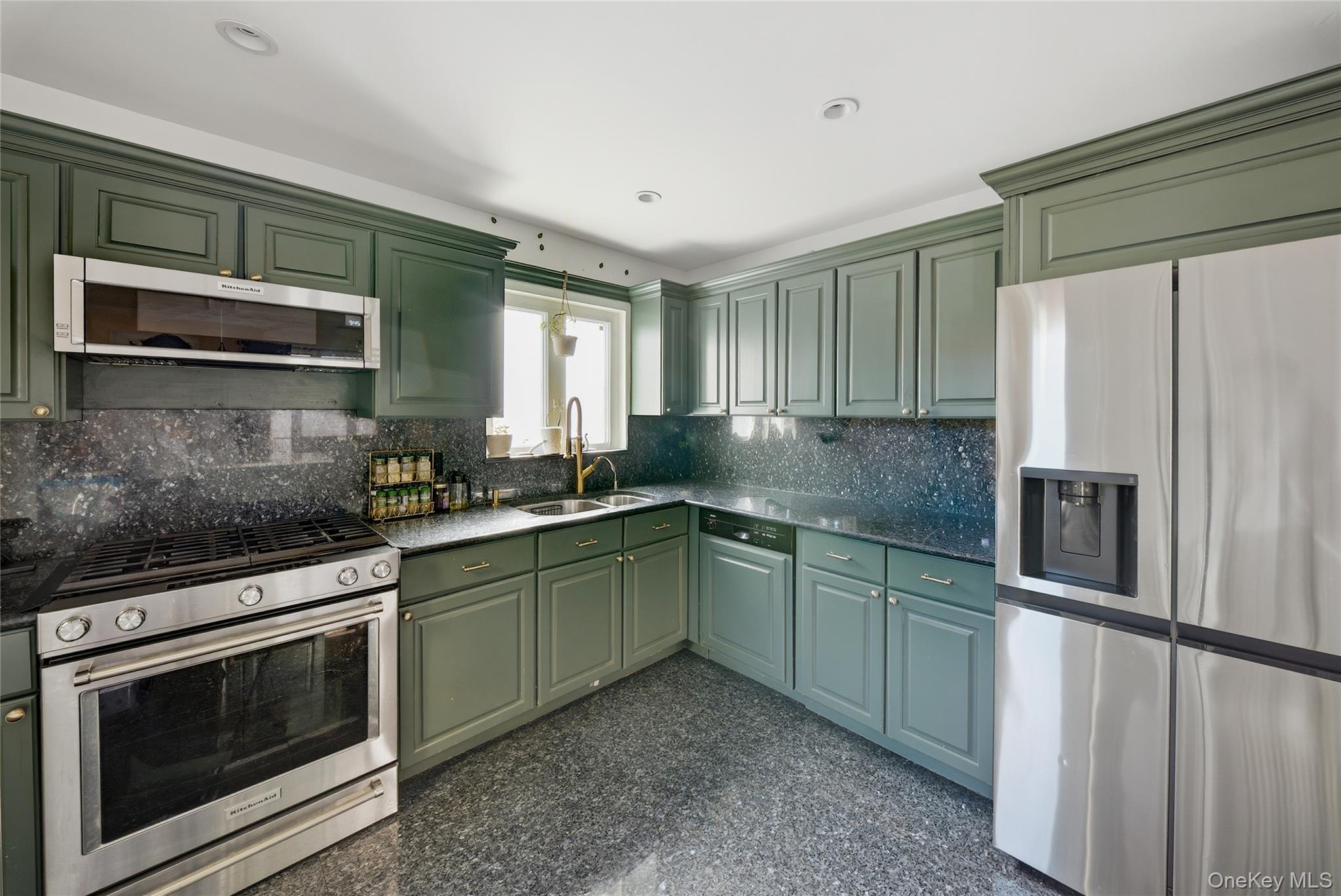 141-16 11th Avenue – For Sale photo 8