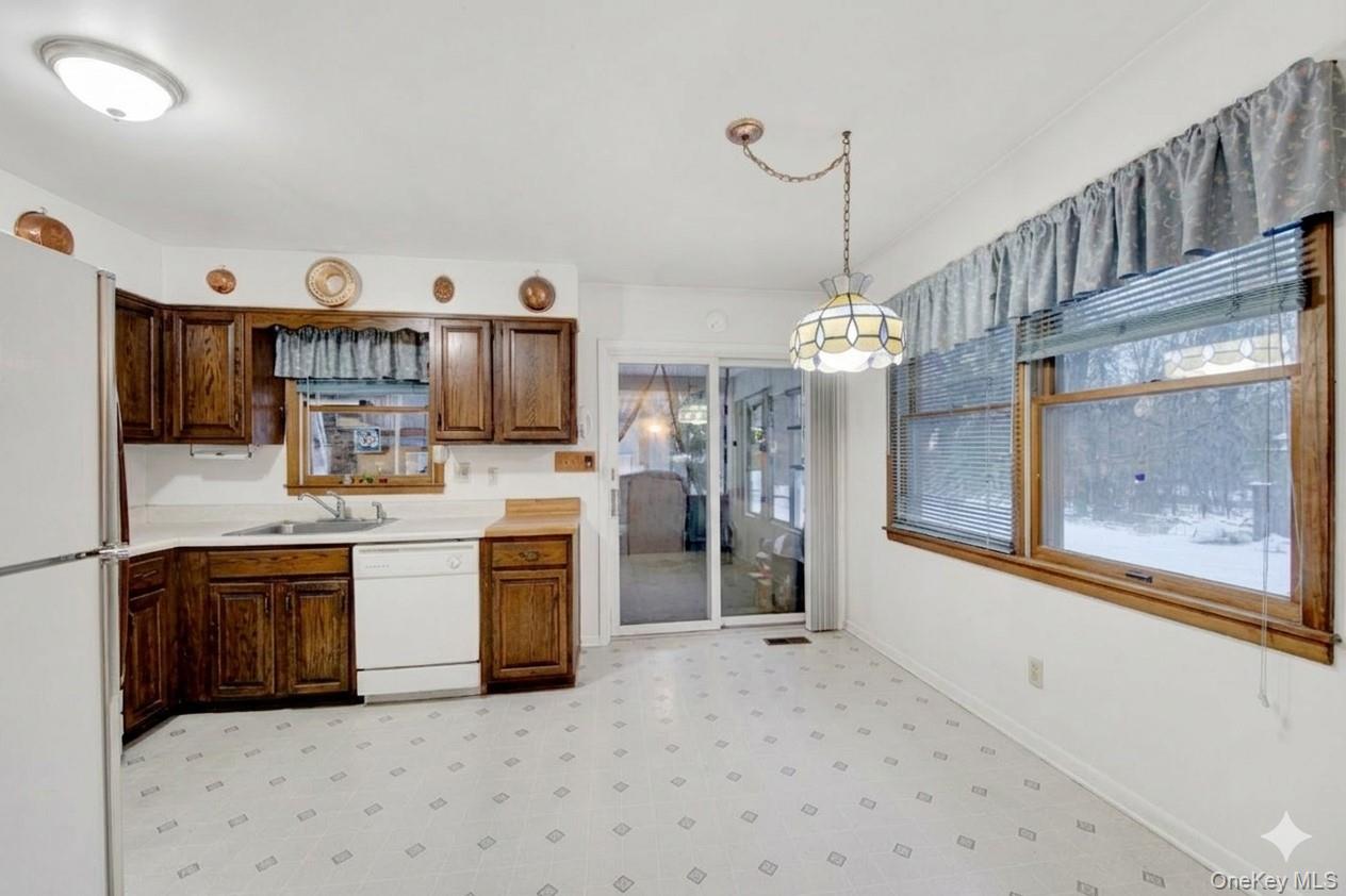 17 Last Road – For Sale photo 10