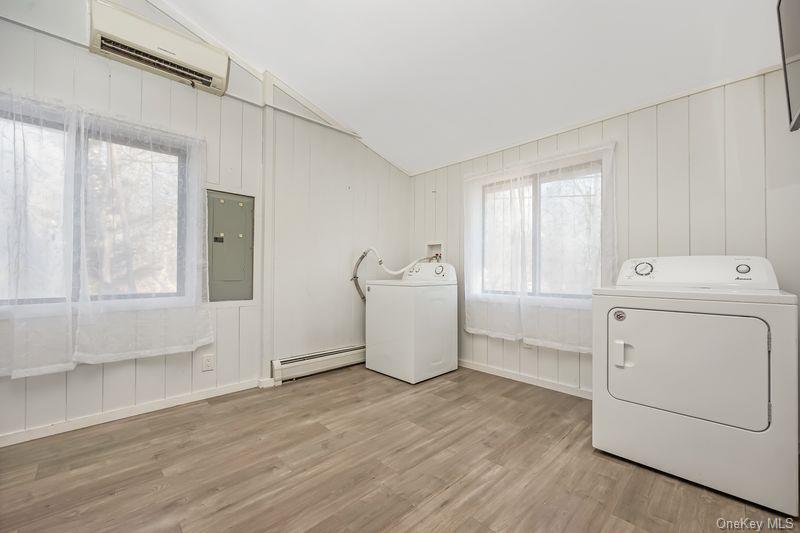 356 Oakleigh Avenue, Unit 17 photo 20