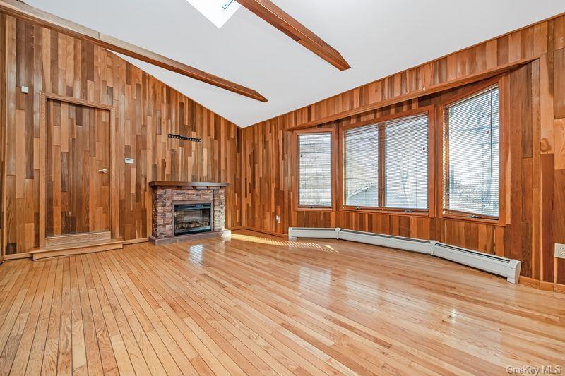 356 Oakleigh Avenue, Unit 17 photo 8