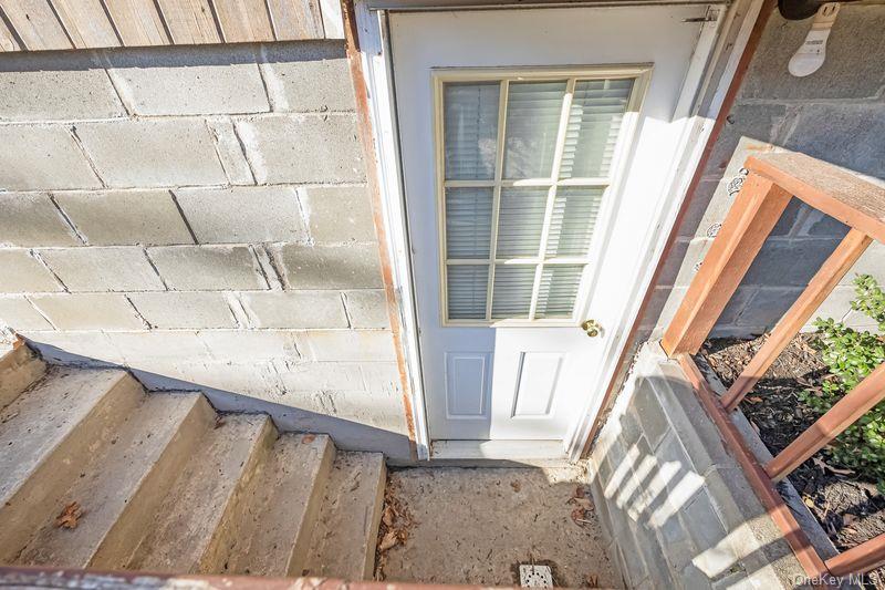 356 Oakleigh Avenue, Unit 17 photo 29