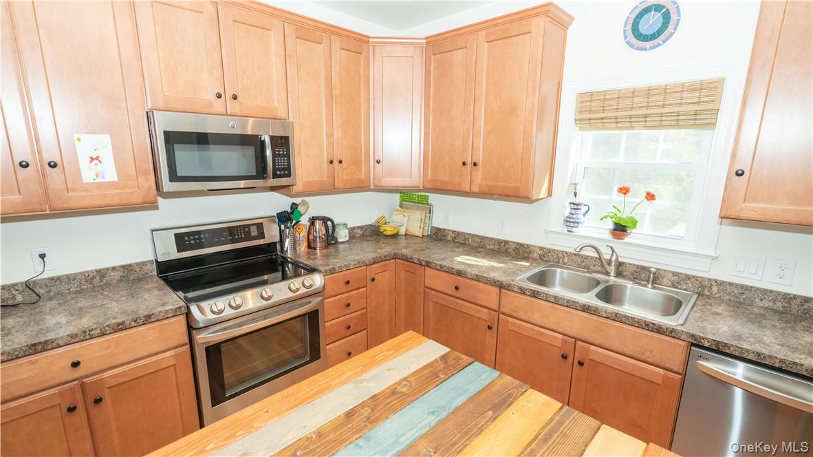 9 Jake Henry Drive – For Sale photo 4