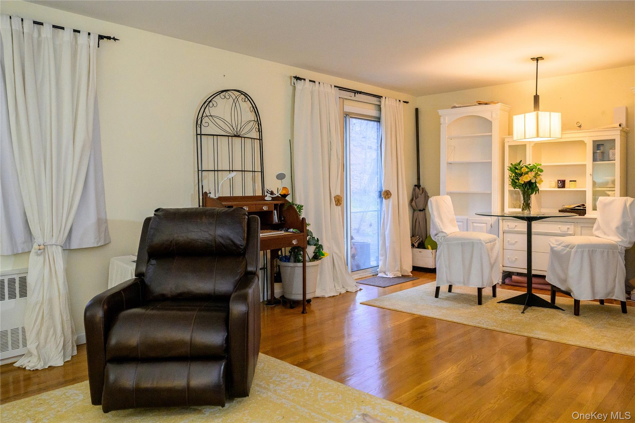 155 Charter Circle, Unit 155 photo 4