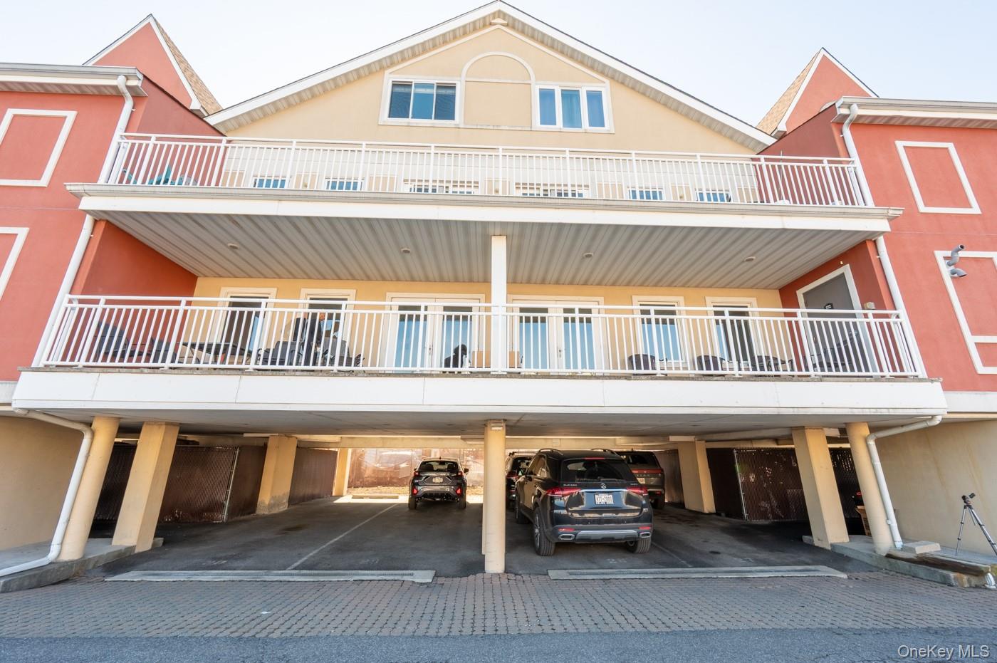 1490 Outlook Avenue, Unit 1G photo 16