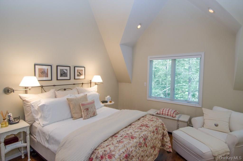 21 Marko Drive – For Sale photo 16