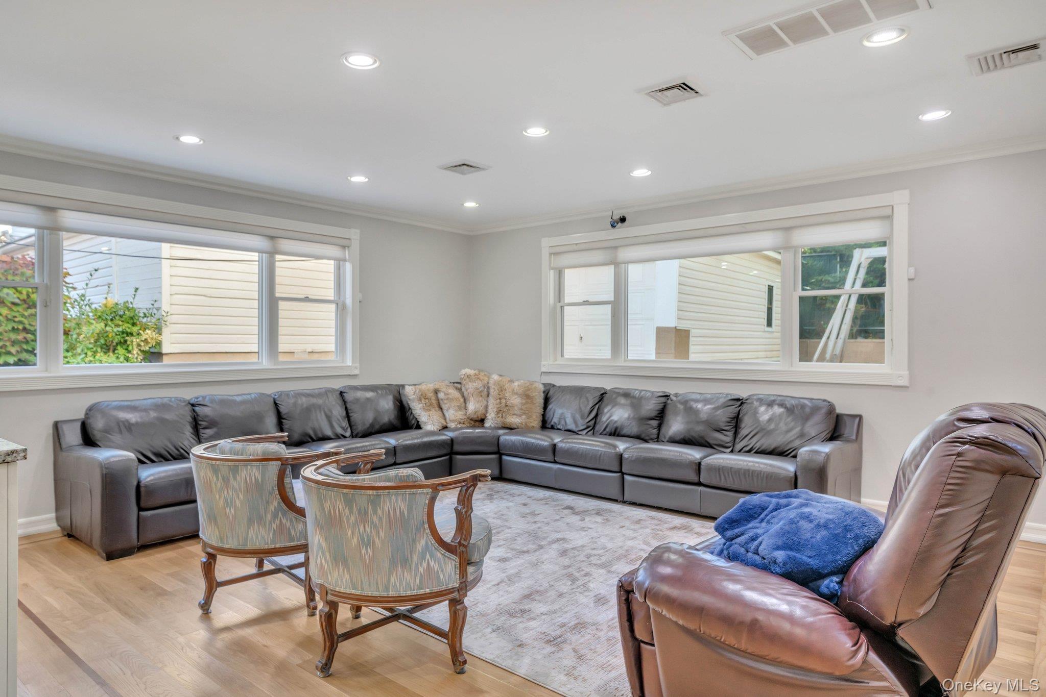 122-05 Metropolitan Avenue – For Sale photo 21