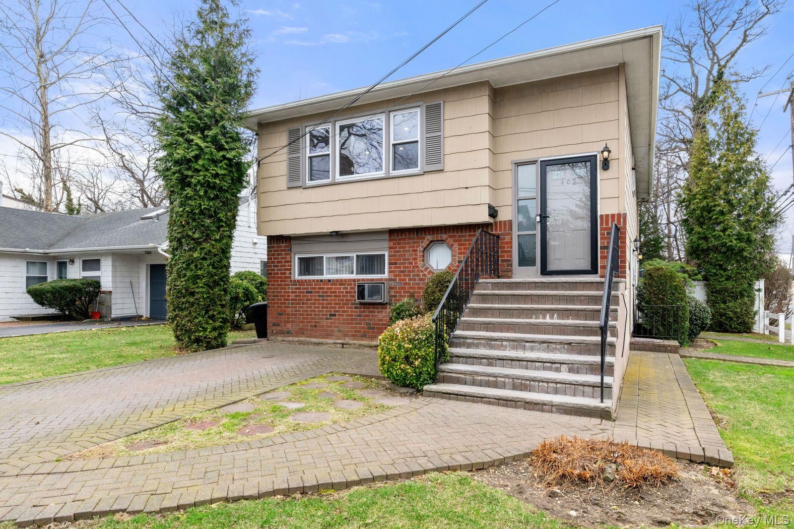 409 barnard Avenue – For Sale photo 2