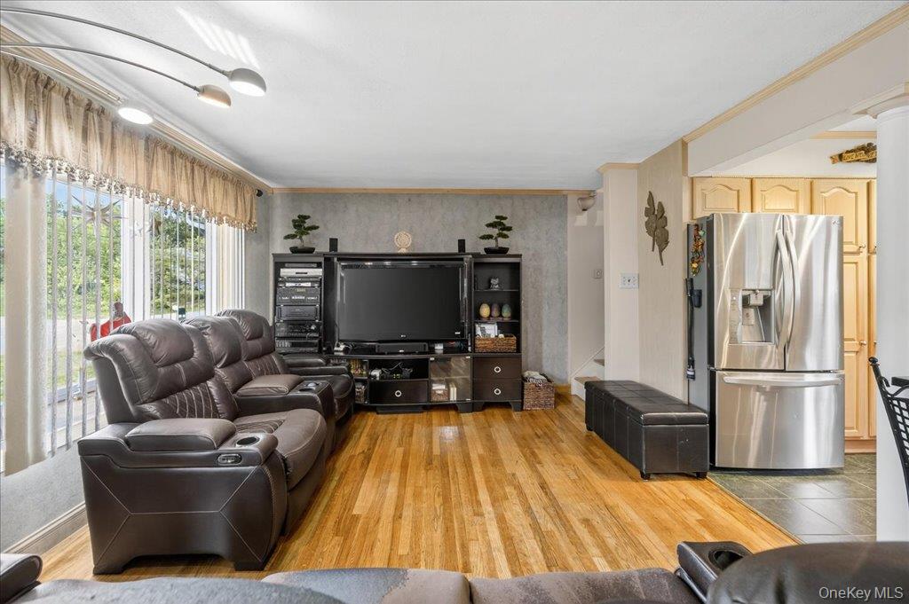 11 Merriewold Lane N – For Sale photo 14