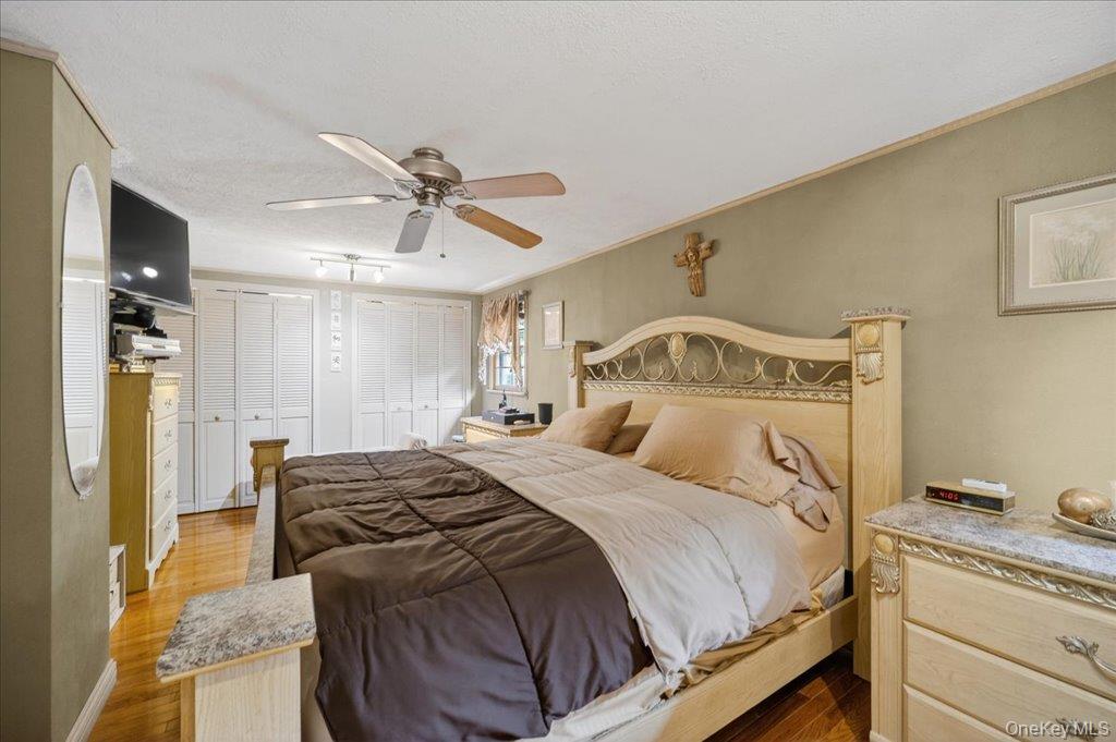 11 Merriewold Lane N – For Sale photo 29