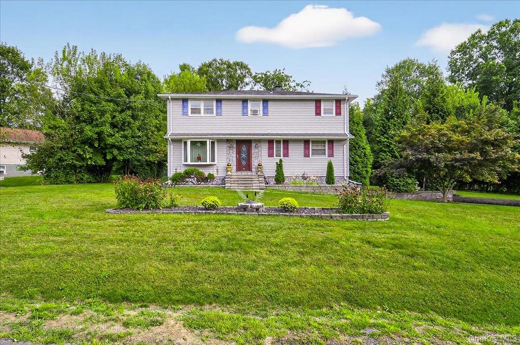 11 Merriewold Lane N – For Sale photo 3