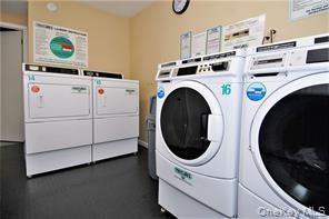 10 Oakwood Terrace, Unit 87 photo 7