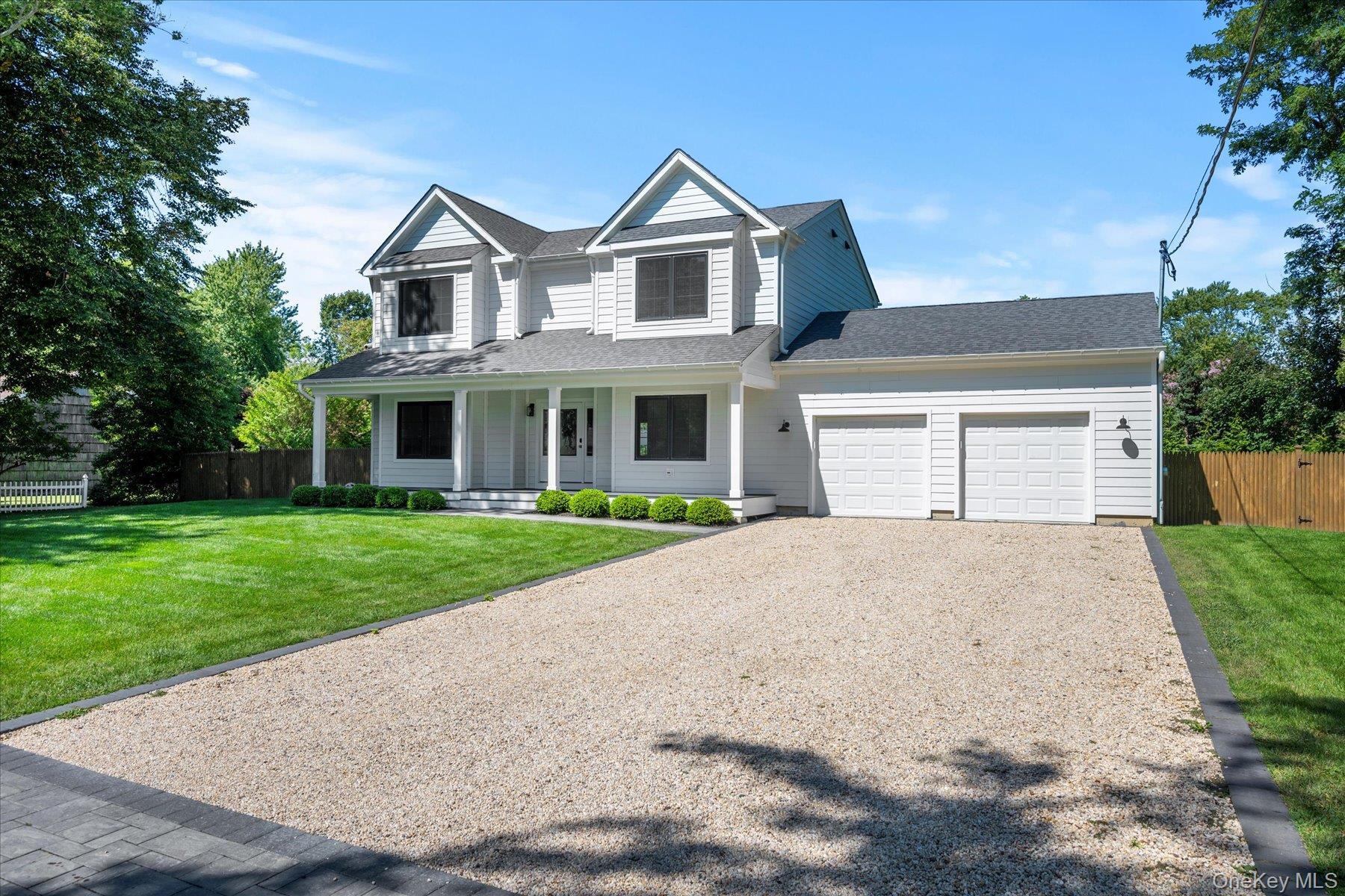 660 Sutton Place – For Sale photo 35
