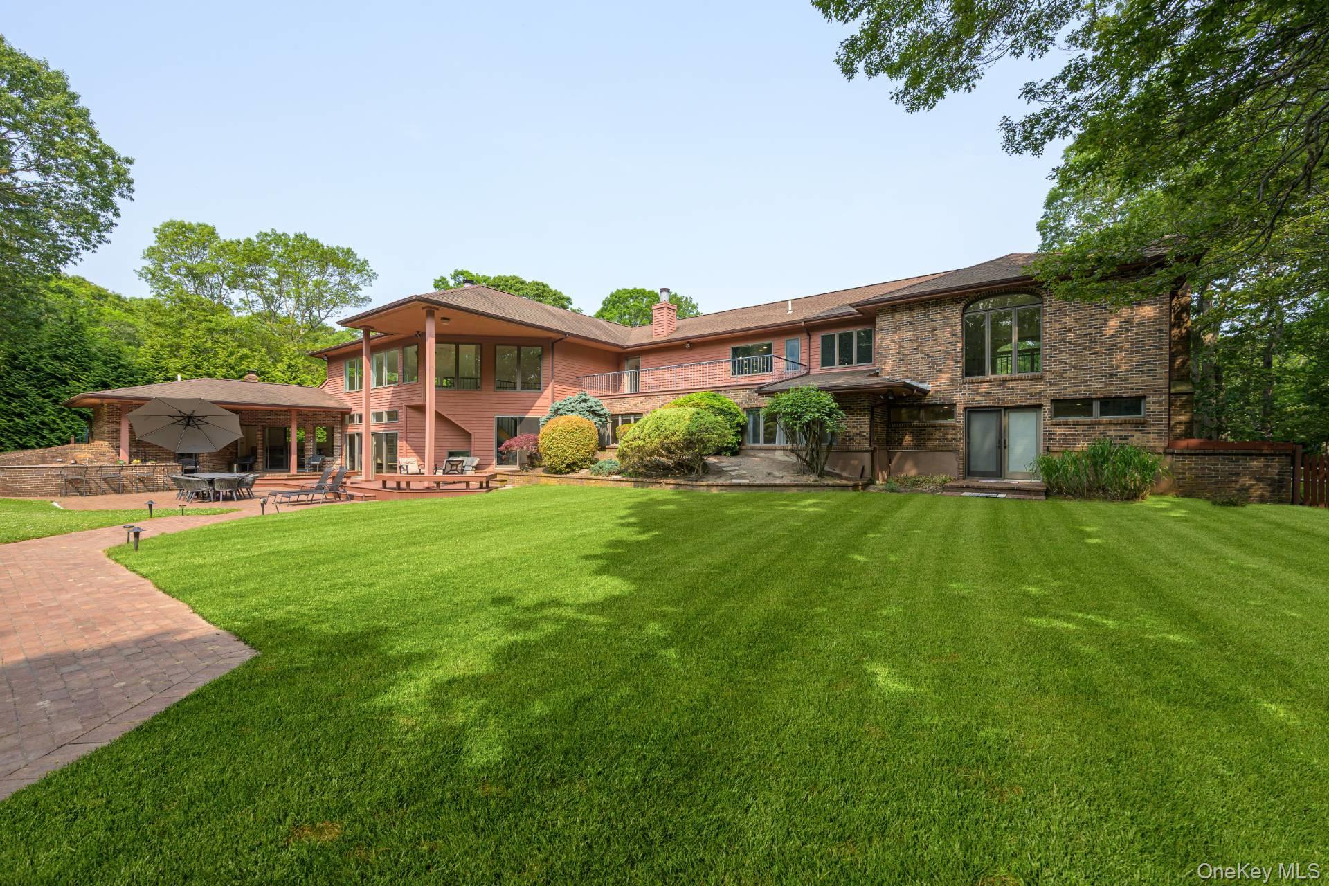 27 Realnautic Court – For Sale