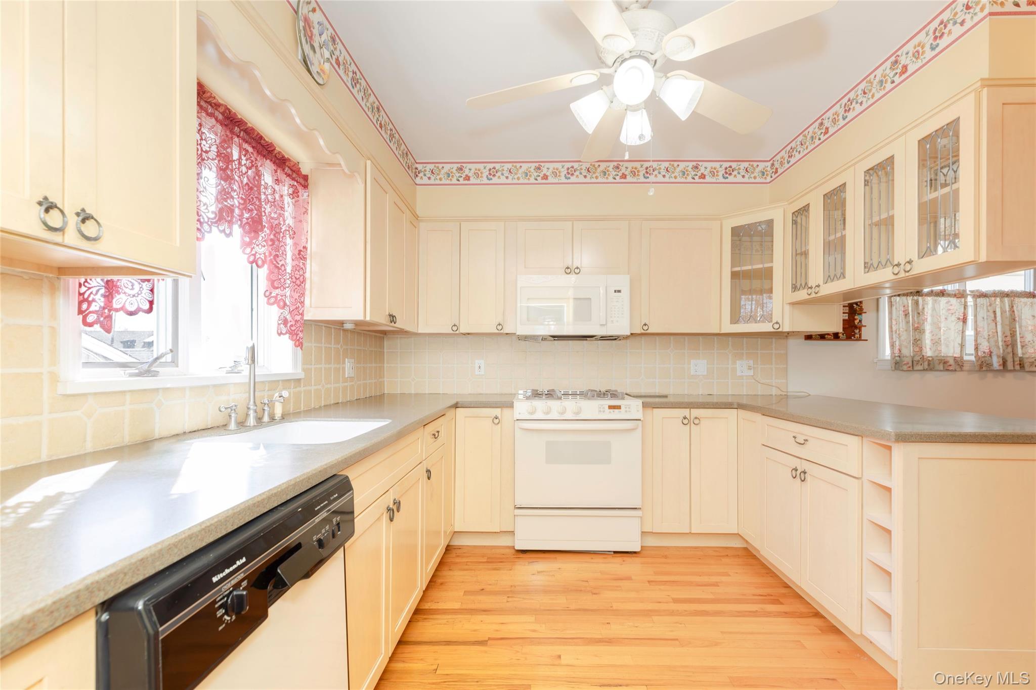 100 Marine Street – For Sale photo 9