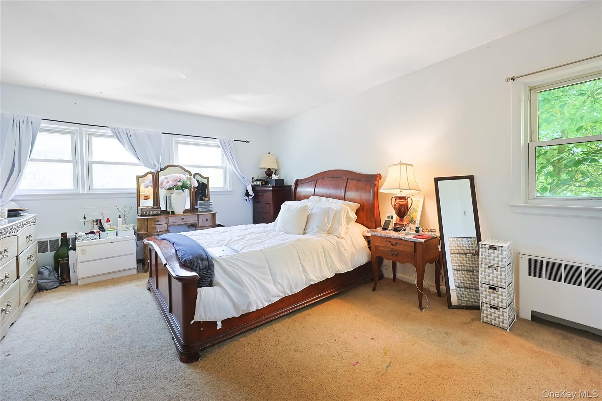 84 Middle Neck Road – For Sale photo 7