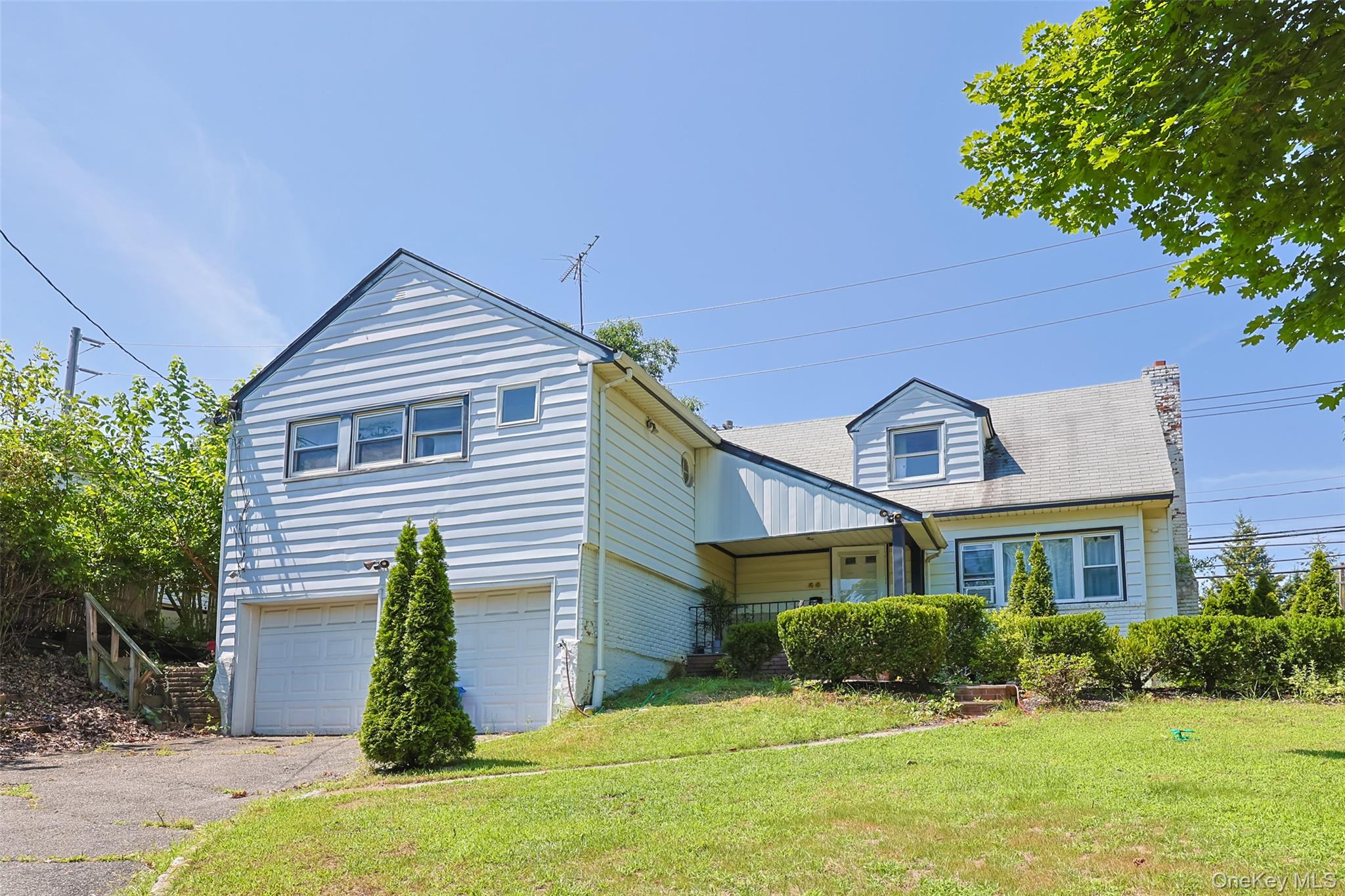 84 Middle Neck Road – For Sale