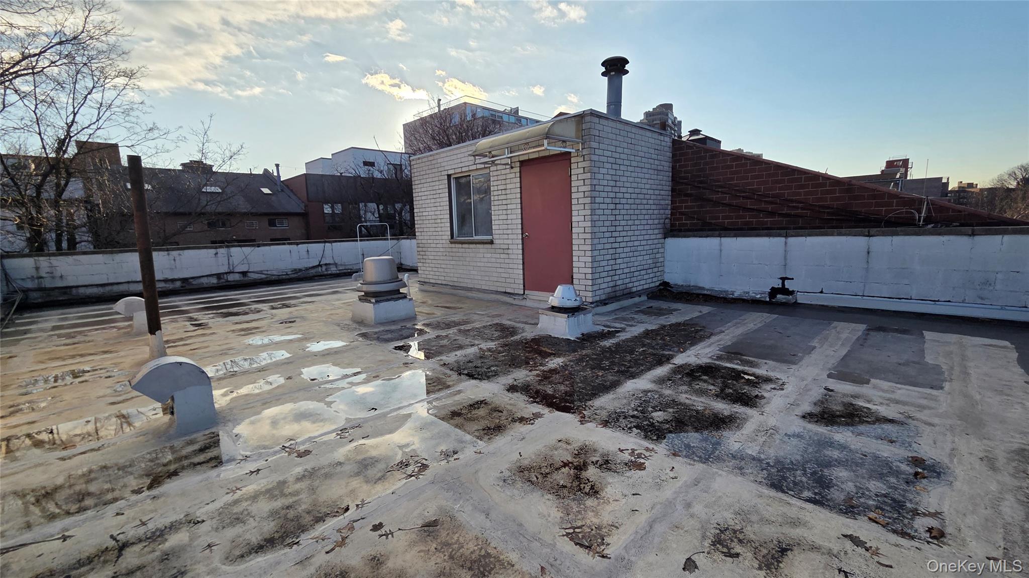 76-18 Grand Central Parkway – For Sale photo 29