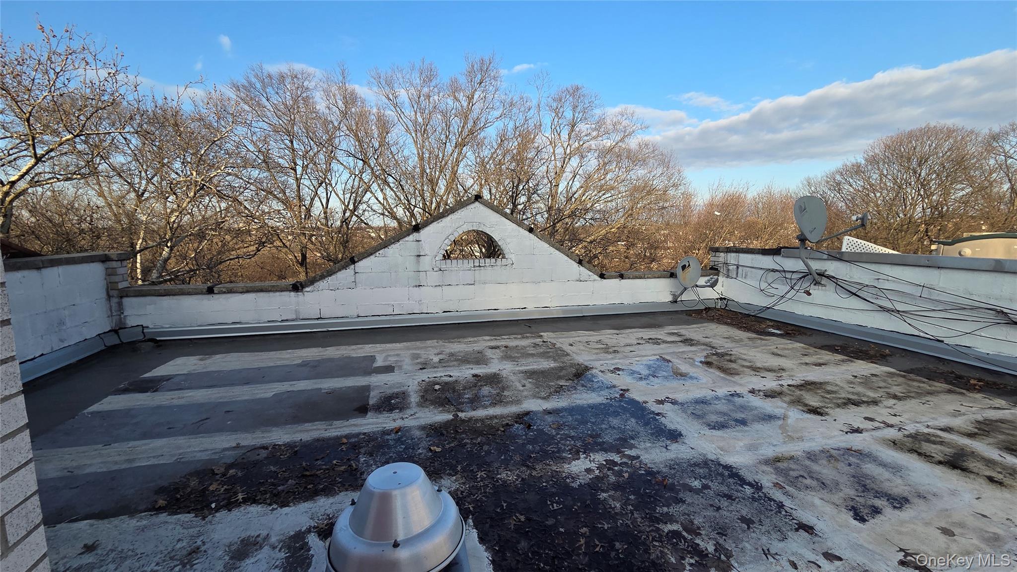 76-18 Grand Central Parkway – For Sale photo 40