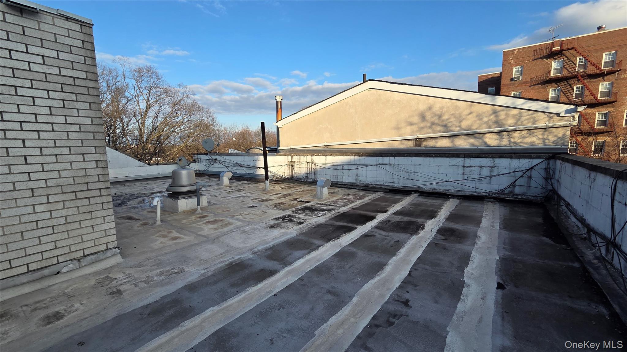 76-18 Grand Central Parkway – For Sale photo 31