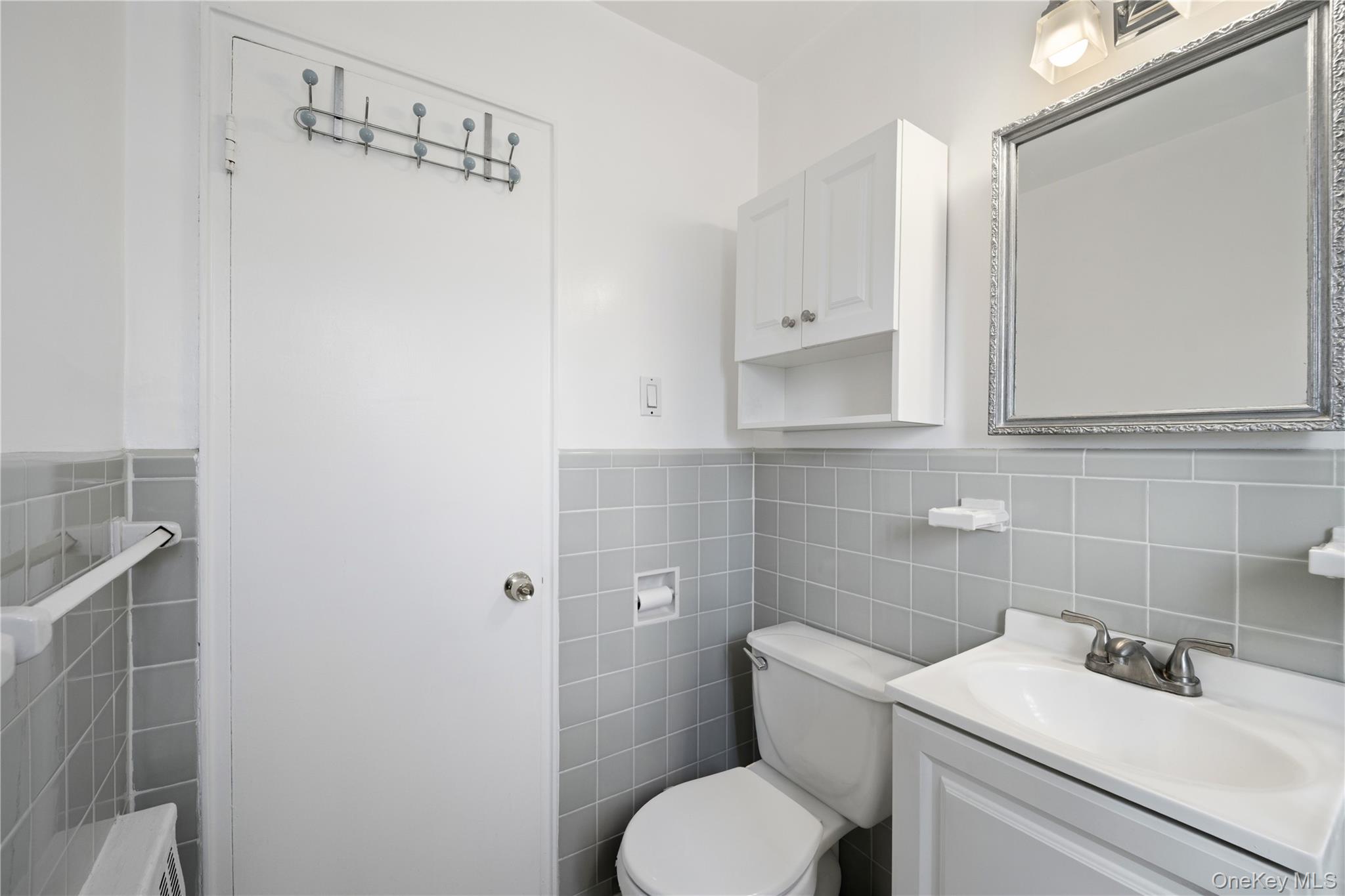 226-10 Manor Road, Unit Upper photo 19