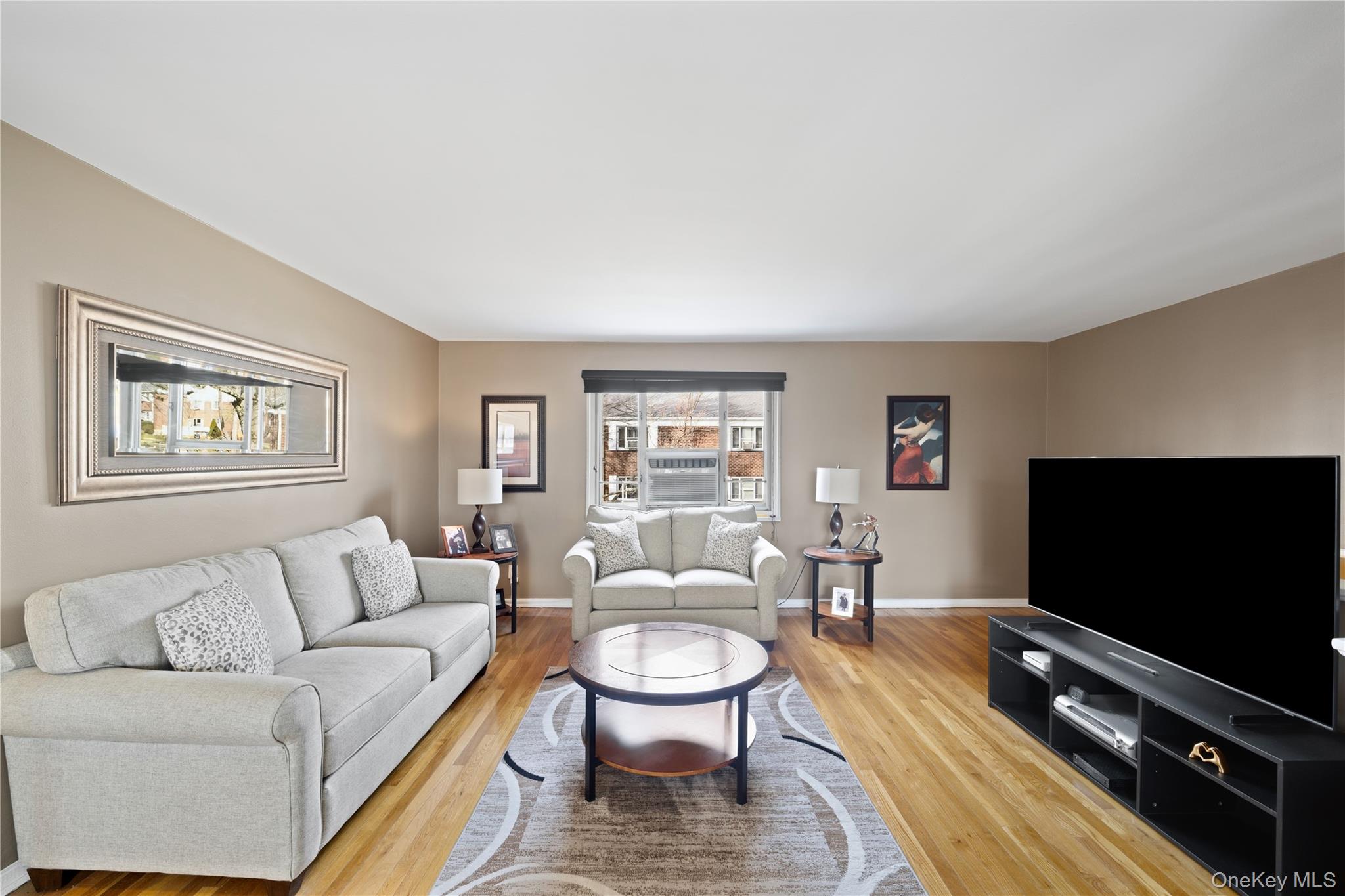 226-10 Manor Road, Unit Upper photo 6