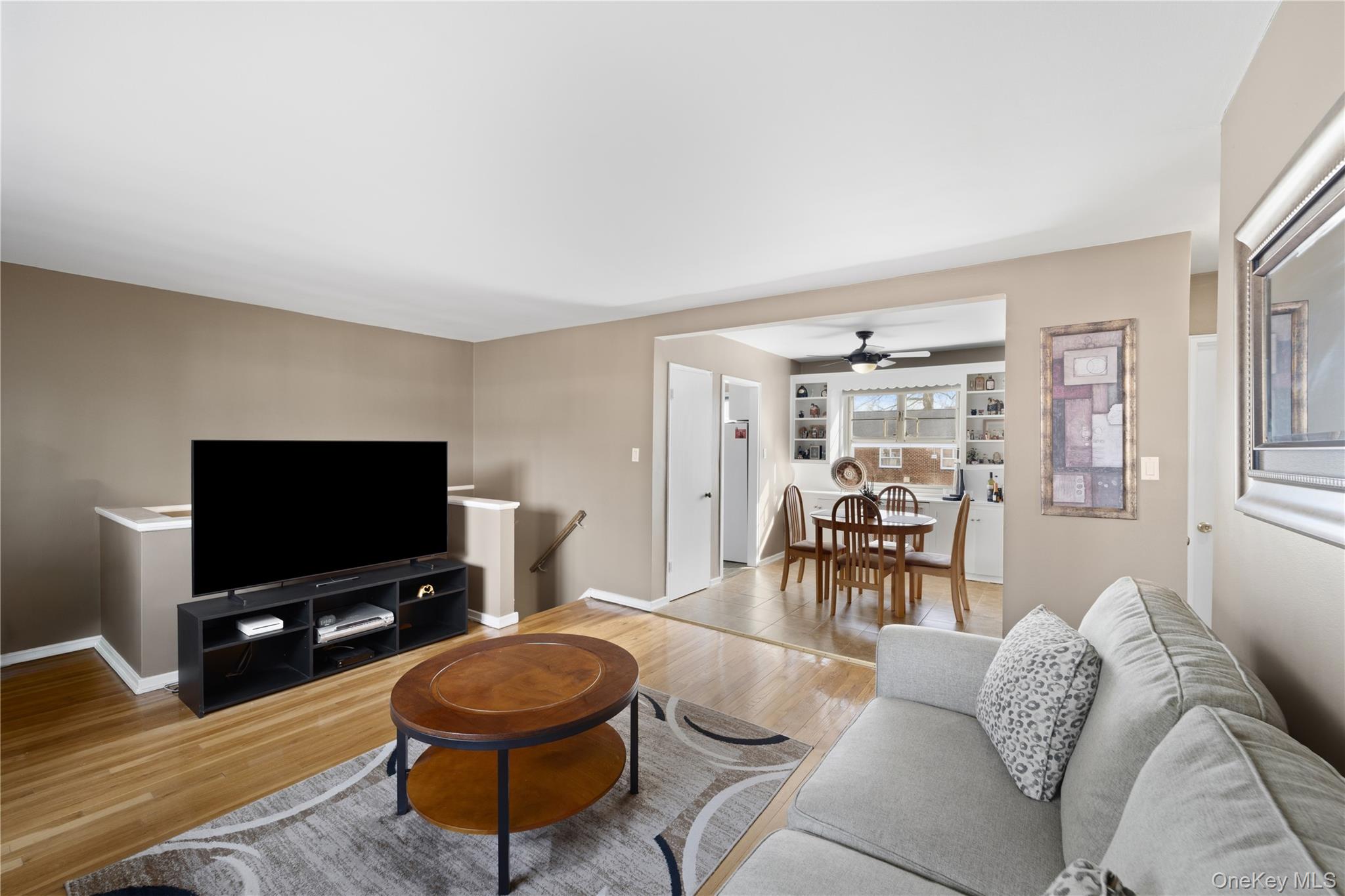 226-10 Manor Road, Unit Upper photo 9