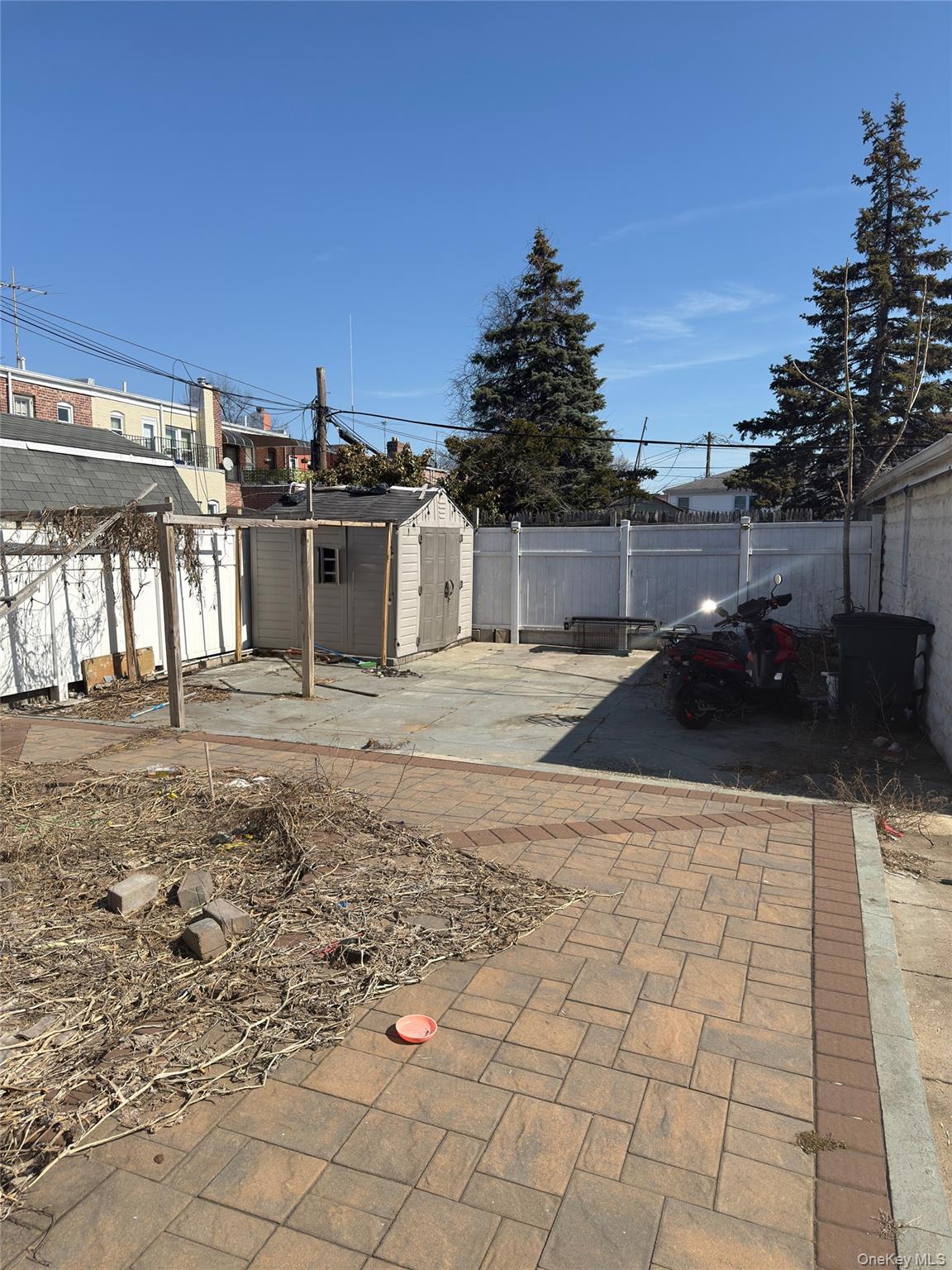 136-15 Whitelaw Street – For Sale photo 8