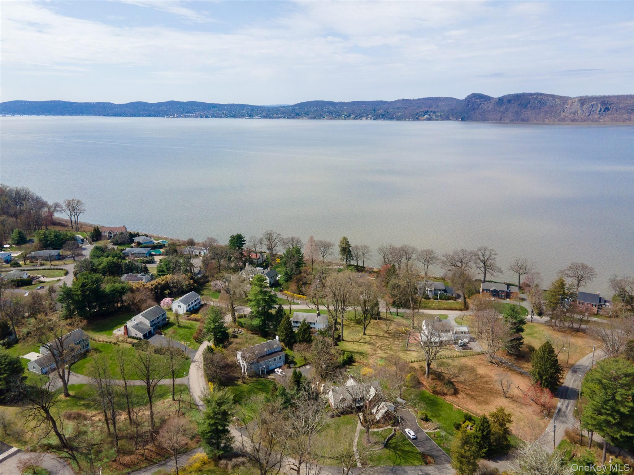 179 River Road – For Sale photo 32