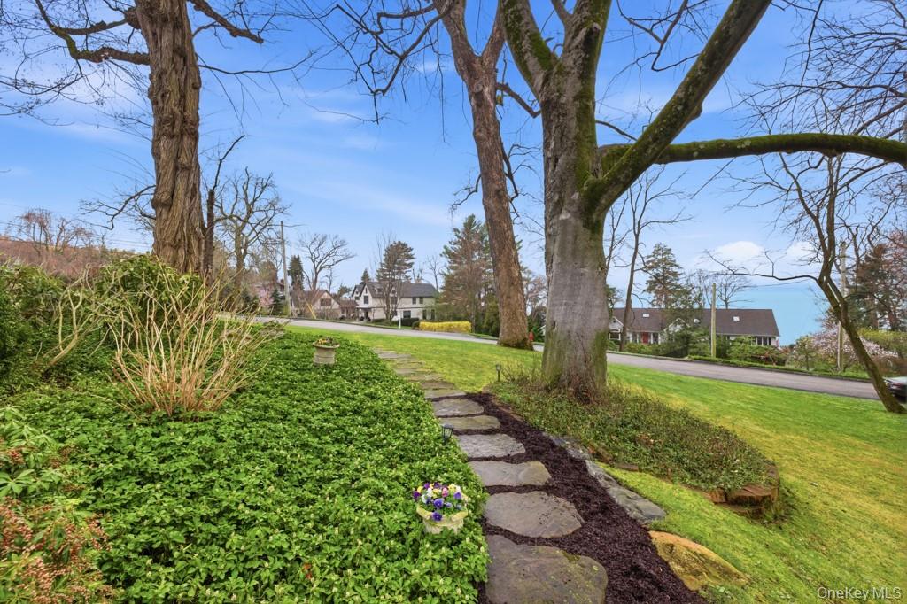 179 River Road – For Sale photo 27