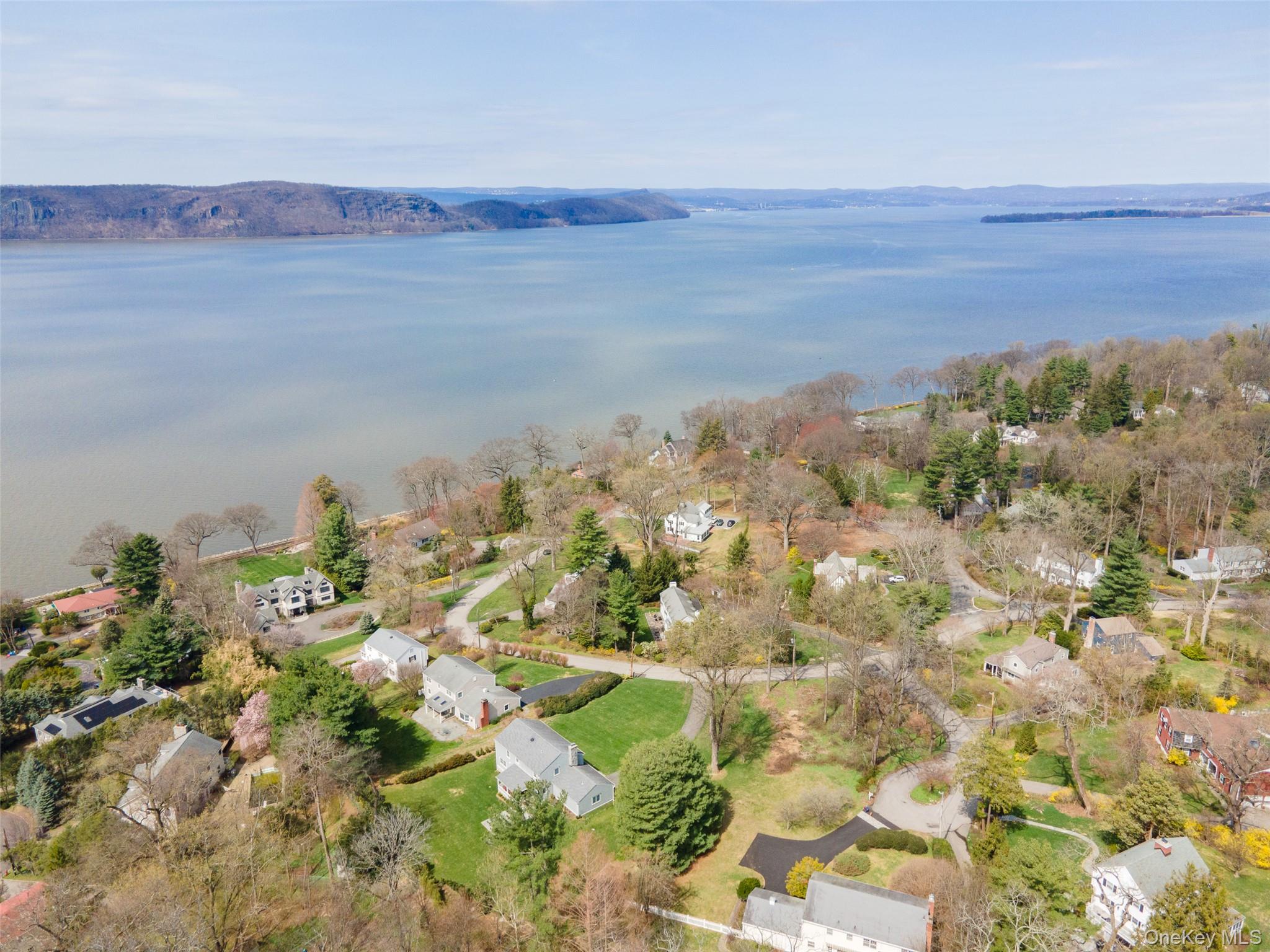179 River Road – For Sale photo 34