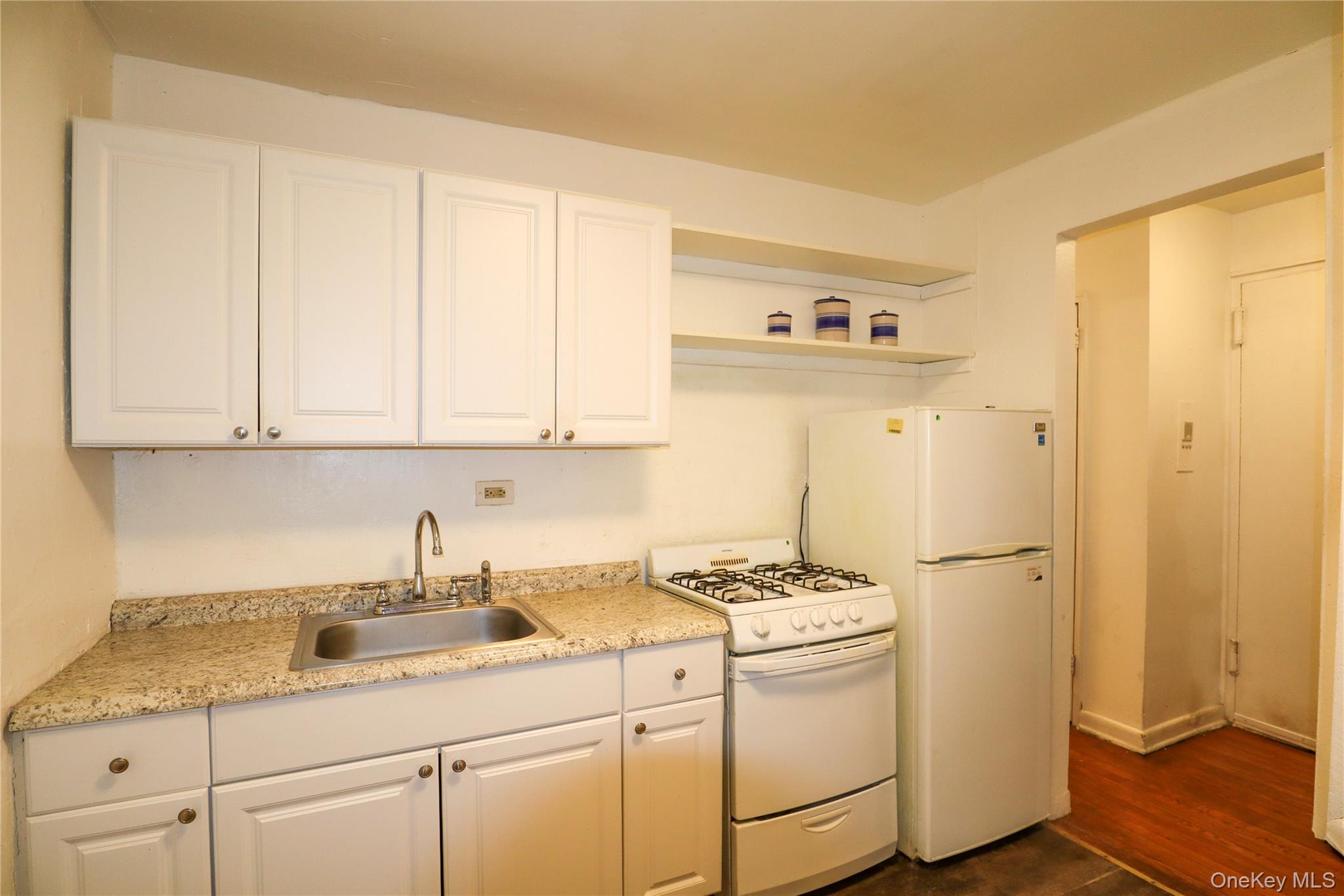 8720 175th Street, Unit 3J photo 7