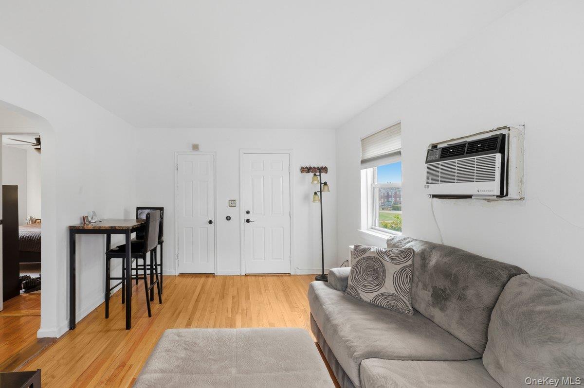 263-28 73rd Avenue, Unit 1st Fl photo 6