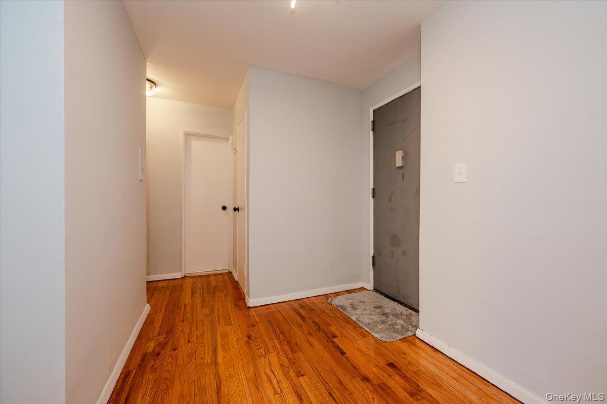 1332 Metropolitan Avenue, Unit 4K photo 4