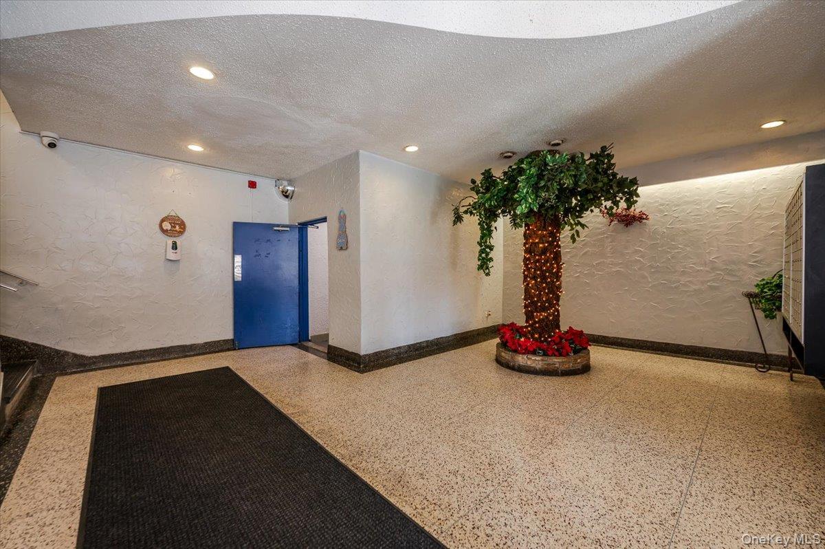 1332 Metropolitan Avenue, Unit 4K photo 3