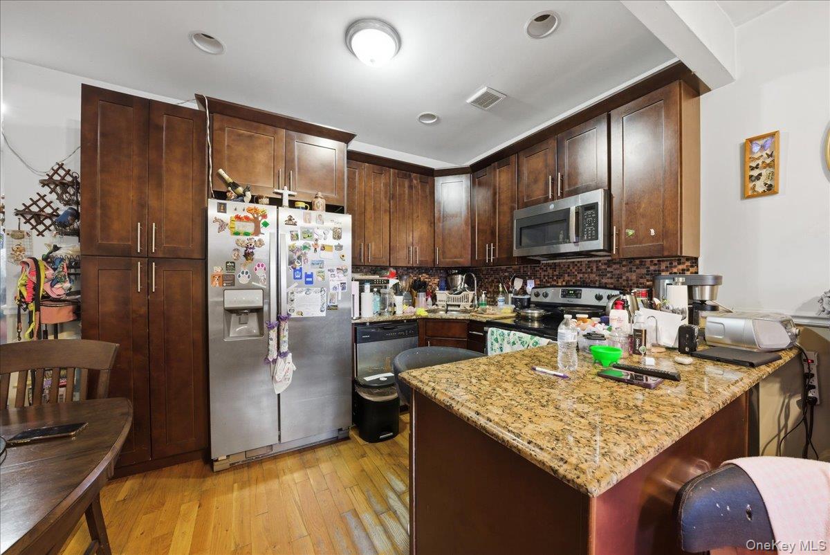1268 Findlay Avenue – For Sale photo 20