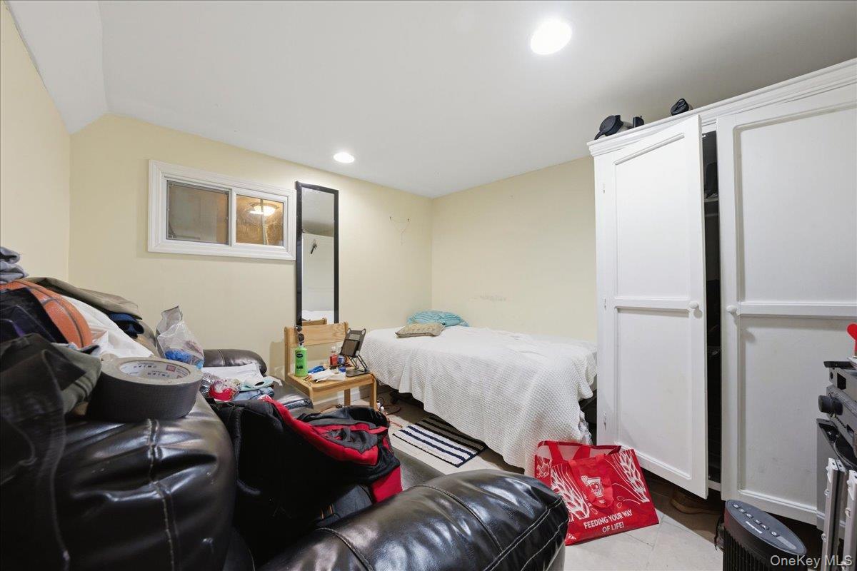 1268 Findlay Avenue – For Sale photo 26