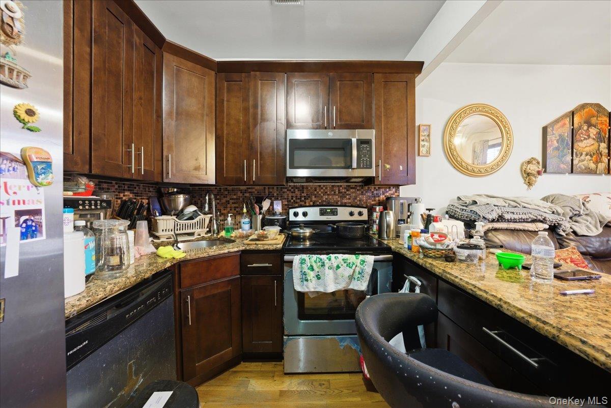 1268 Findlay Avenue – For Sale photo 19