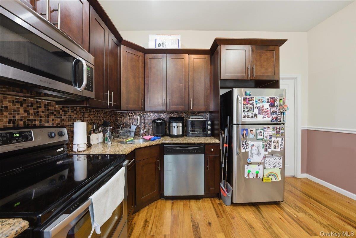 1268 Findlay Avenue – For Sale photo 3