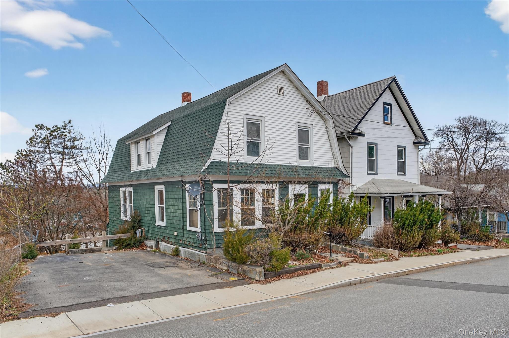 26 1/2 Ridge Street – For Sale
