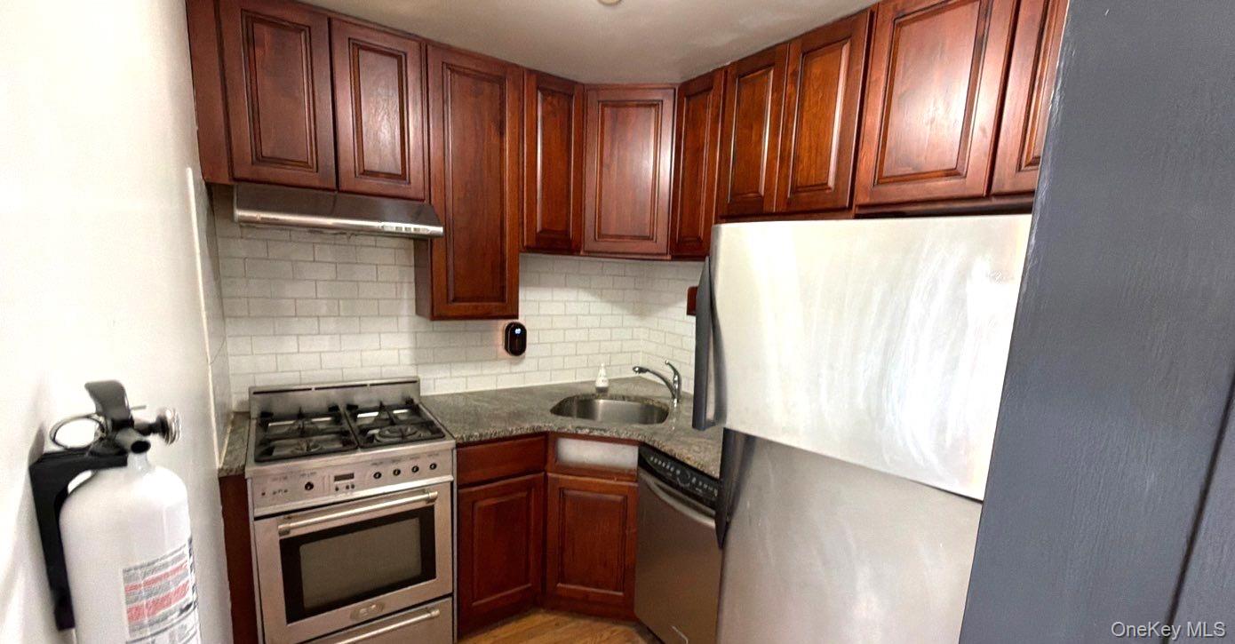 175-28 89th Avenue, Unit C photo 5