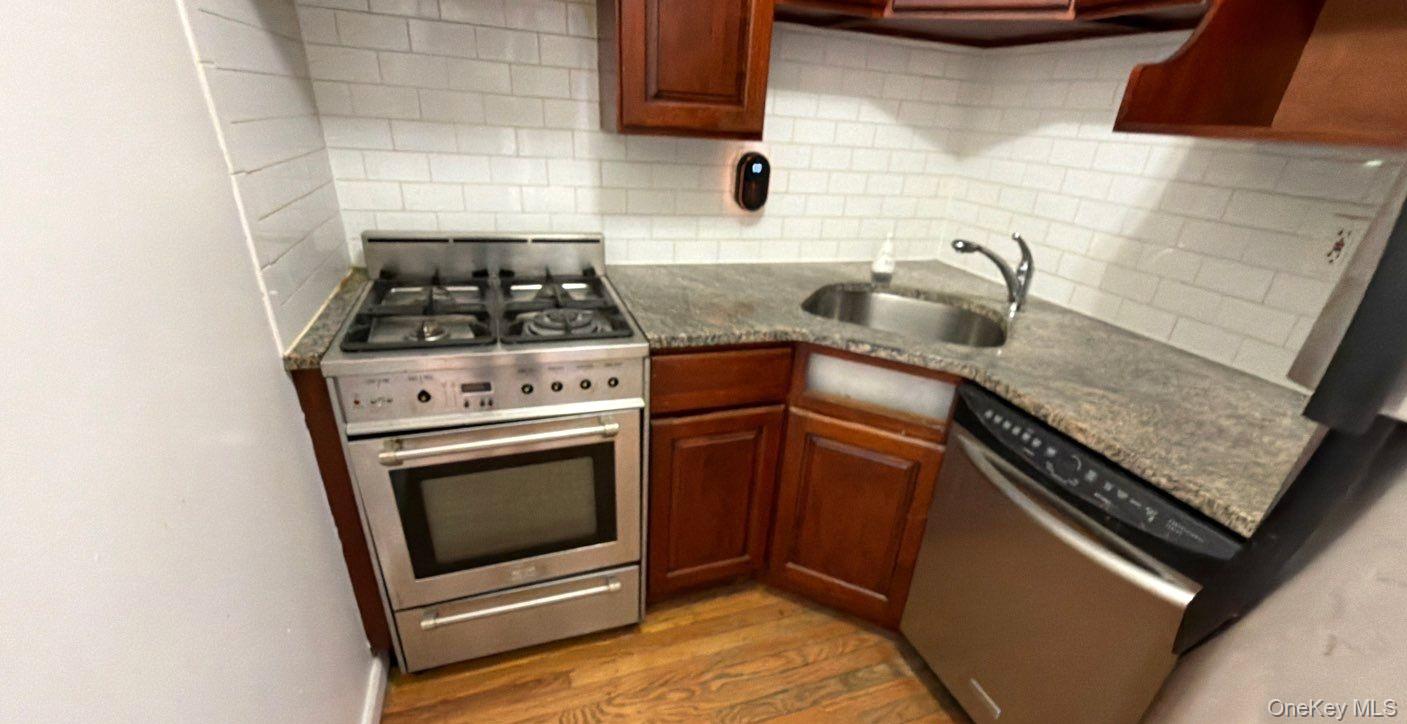 175-28 89th Avenue, Unit C photo 4