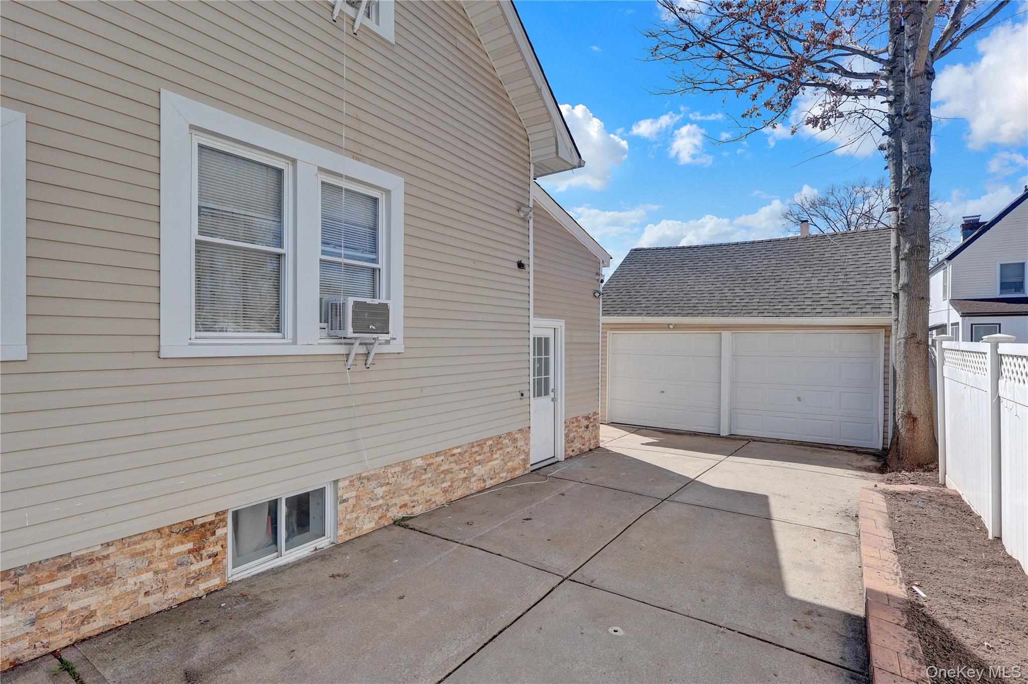 26 Hilbert Street – For Sale photo 30
