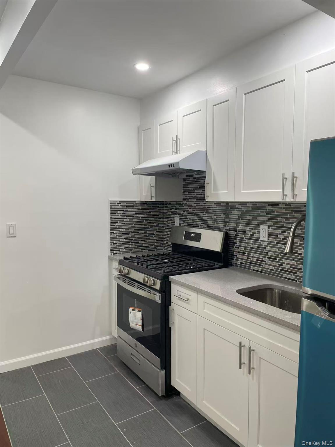 134-40 Blossom Avenue – For Sale photo 18