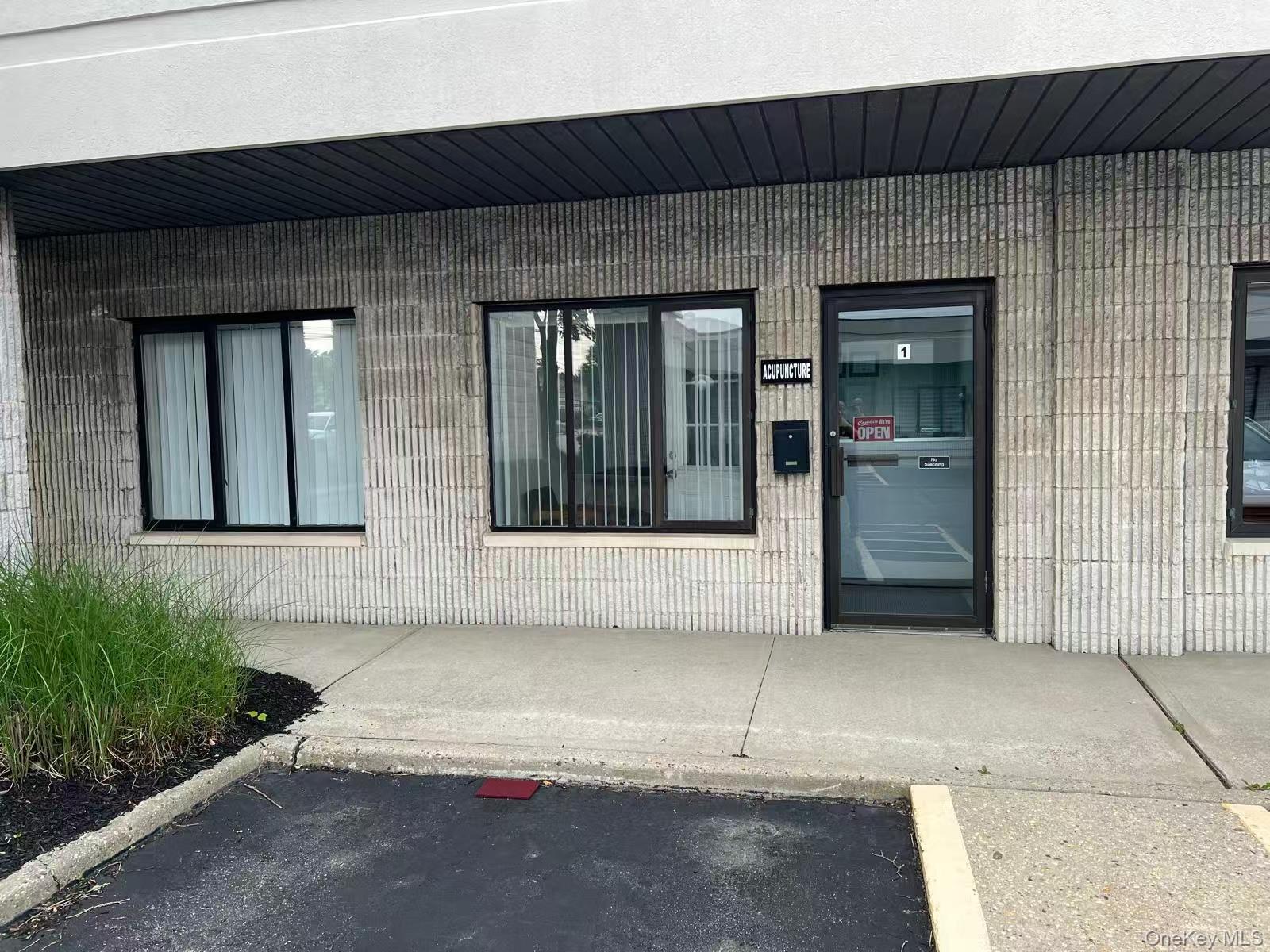 6268 Jericho Turnpike, Unit 1 photo 3