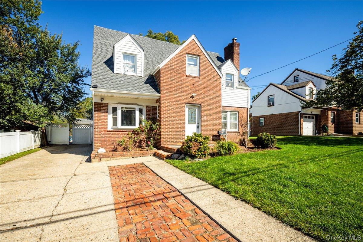 86 W Clinton Avenue – For Sale