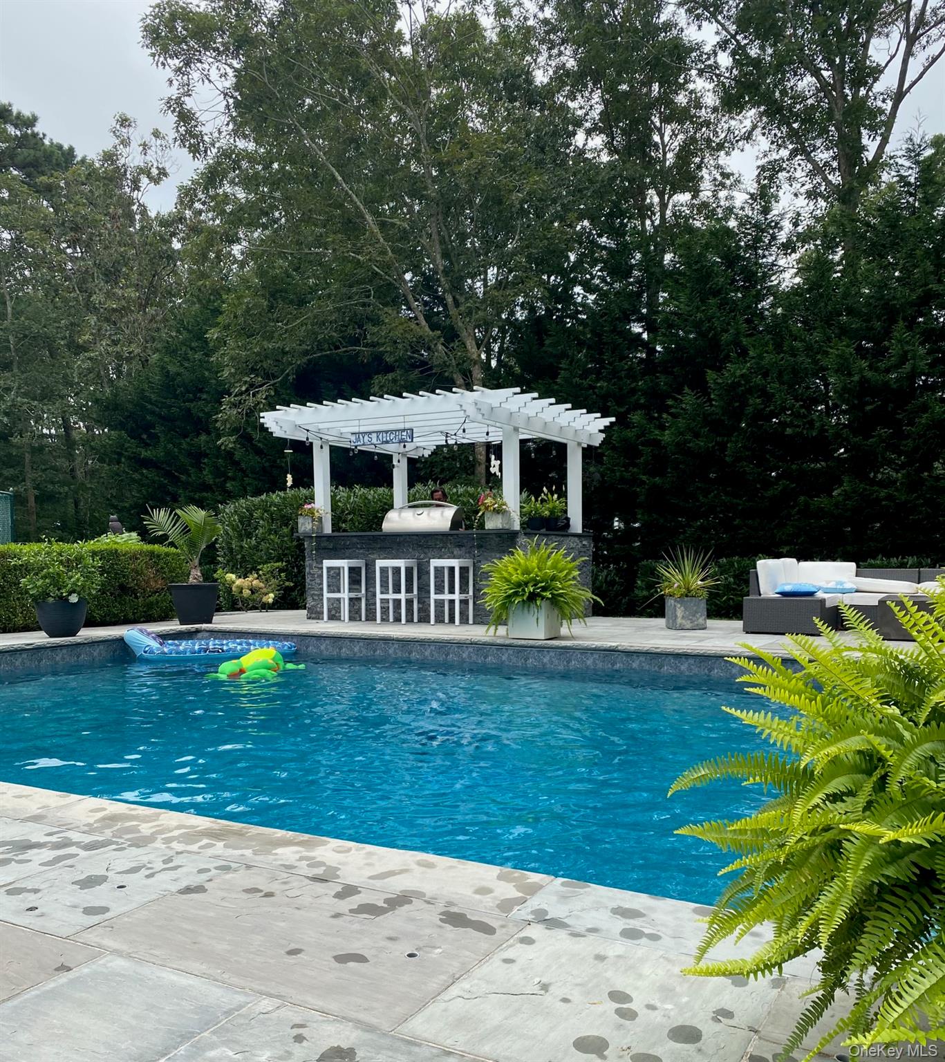 15 Blueberry Lane – For Rent photo 25