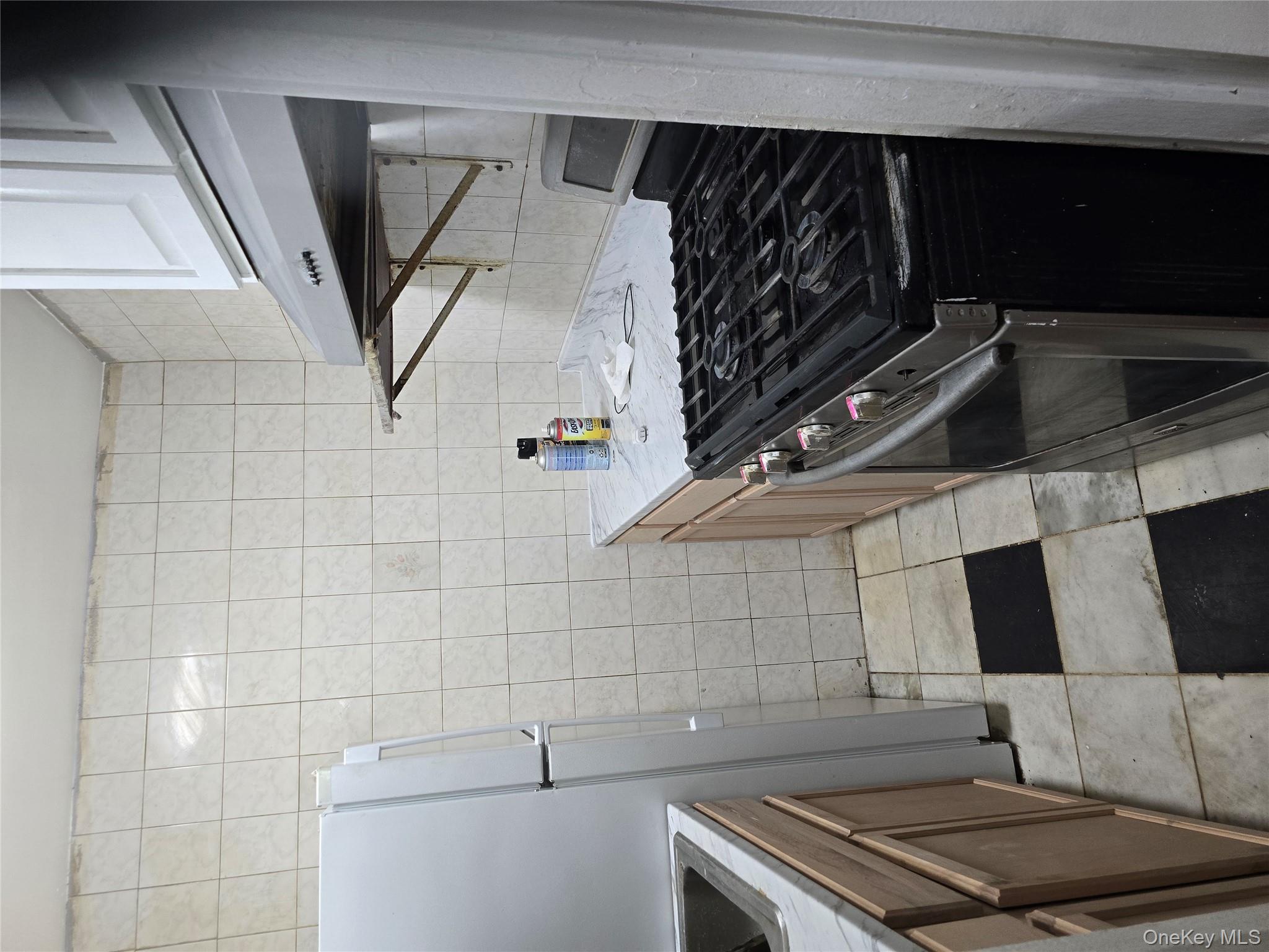 92-29 Lemont  Ave, Unit 1 E photo 2