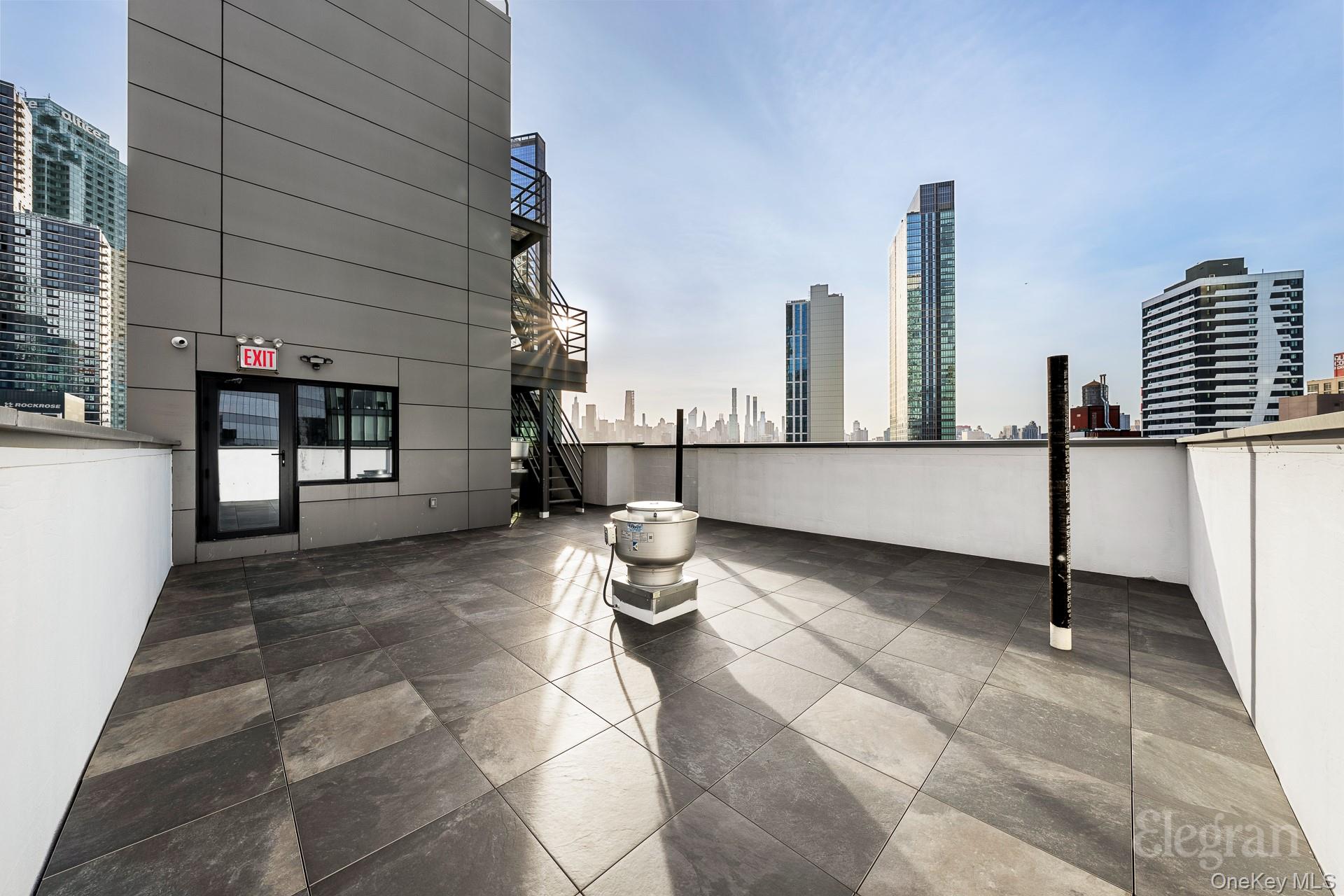 4262 Hunter Street, Unit 11A photo 22