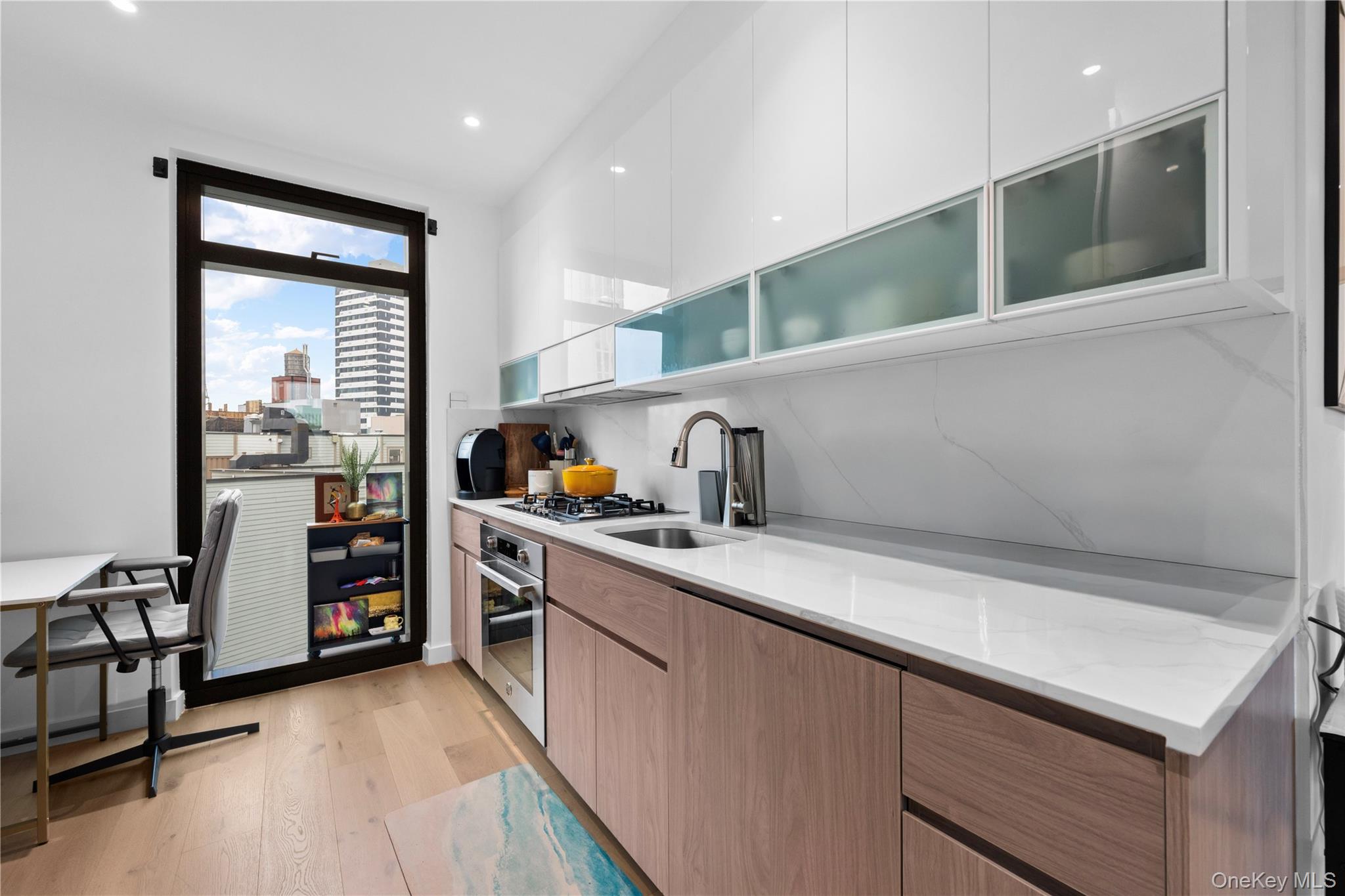4262 Hunter Street, Unit 11A photo 5